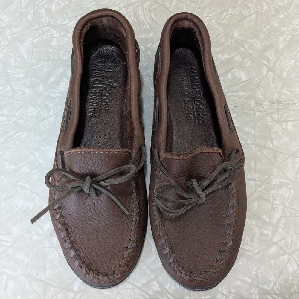 Minnetonka Moccasin Womens Sz 8.5 Brown Leather Loafers Slip On Shoes